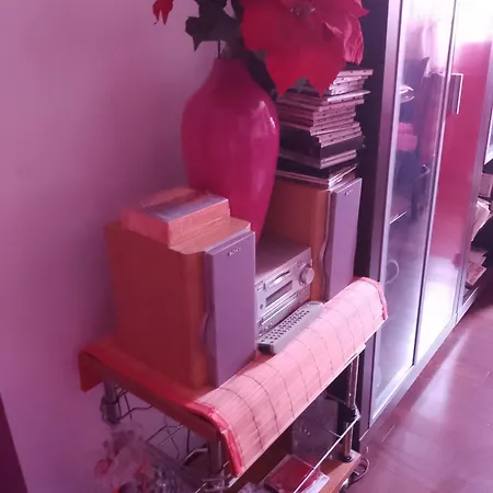 Pinky Life Apartment