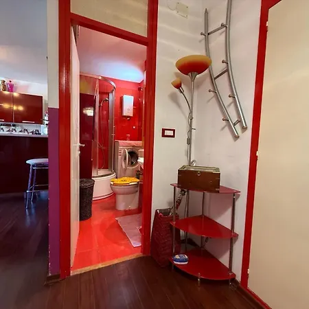 Pinky Life Спліт